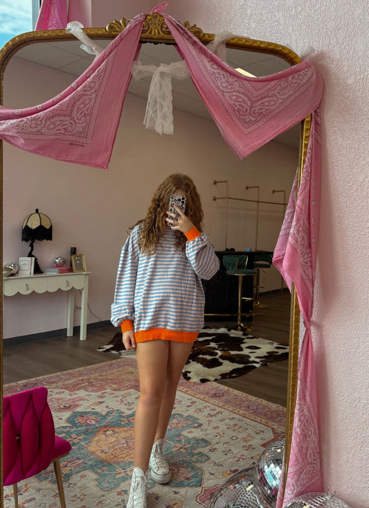 Orange/ blue stripe pullover ☻