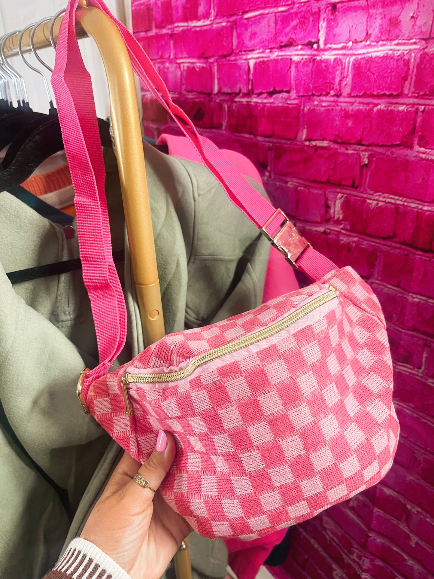 Pink checkered belt bag ☻