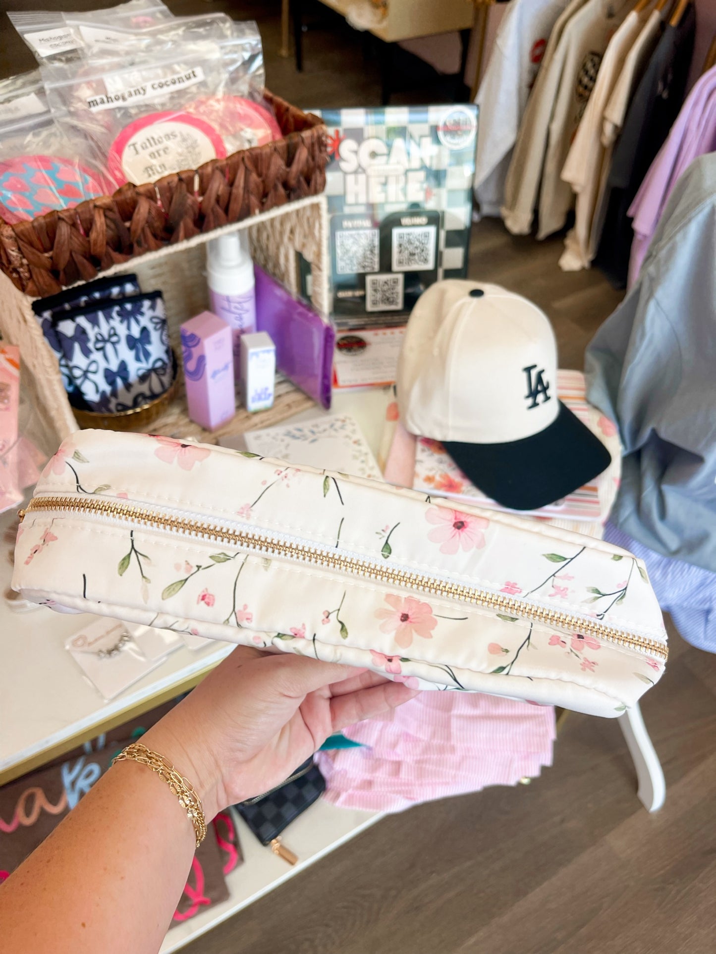 XXL floral pouch ☻